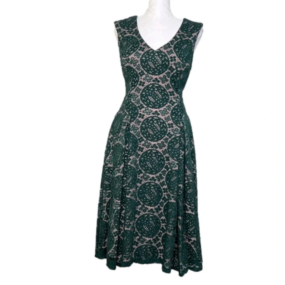 Danny and Nicole Green Crochet Lace A-Line Dress with Pink Underlay - Size 8